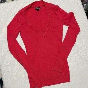 Express Women's Vibrant Red V-Neck Sweater